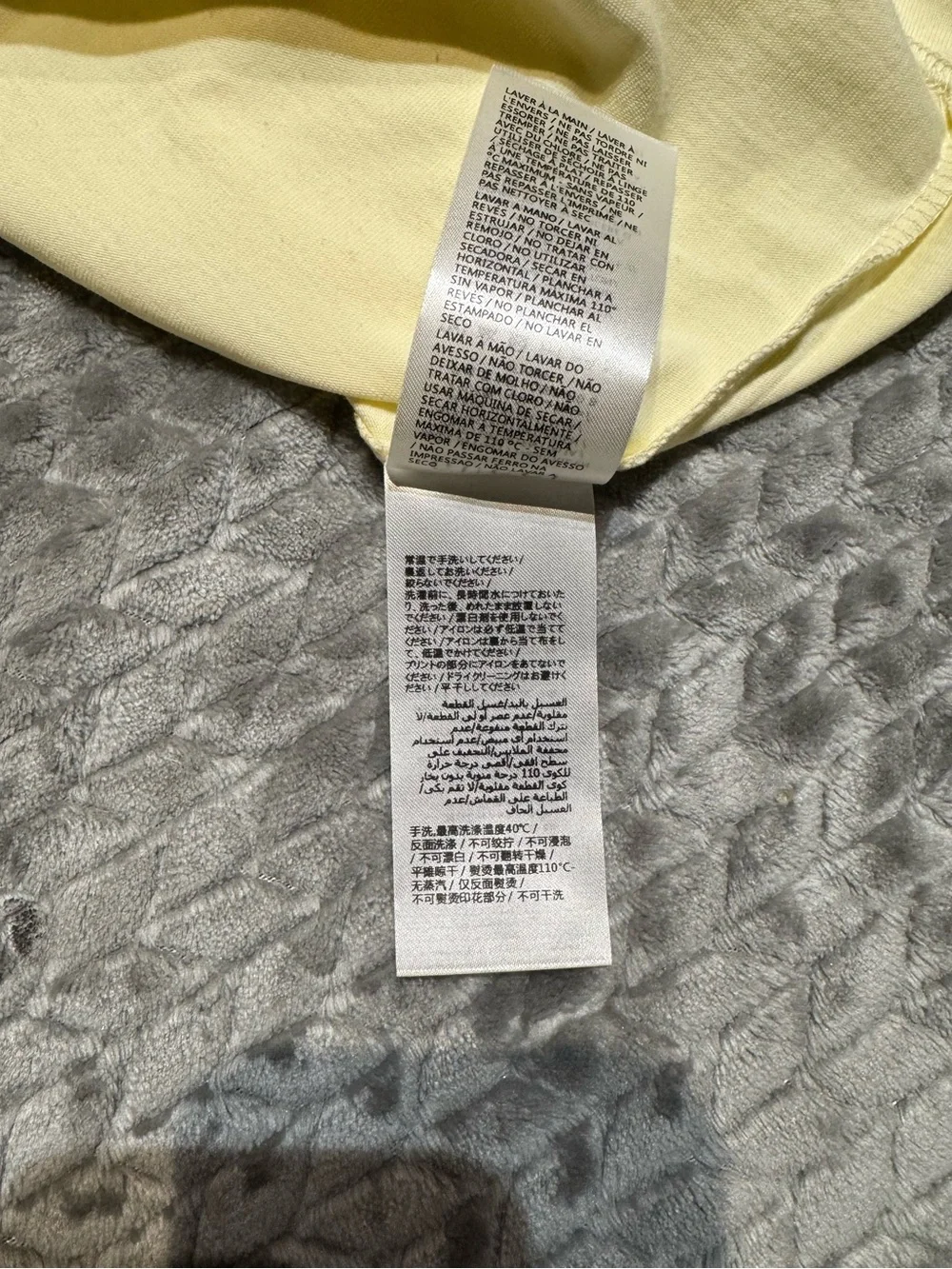 Oversized Gucci Cream Tee with Red & dark green Graphic Logo